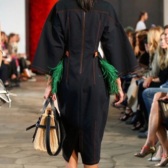 💥SOLD💥 Denim dress with ostrich feather detail - Picture 5 of 6